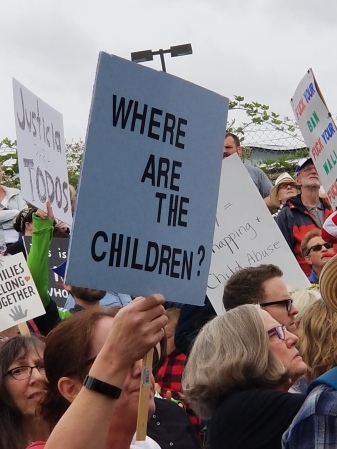 Sign asking, "Where are the children?"